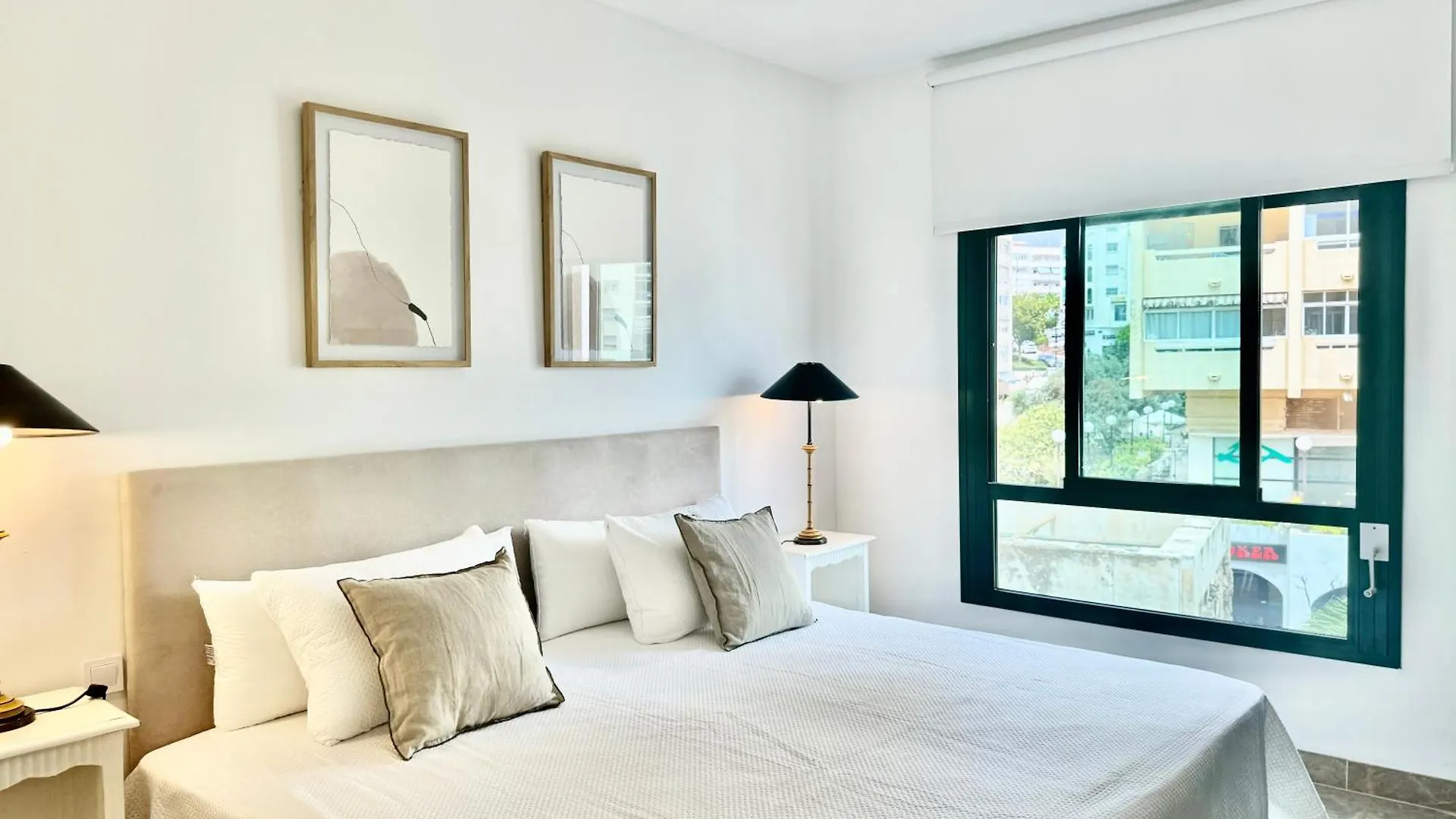Rs 12 Luxury Center Of Marbella - Eaw Homes
